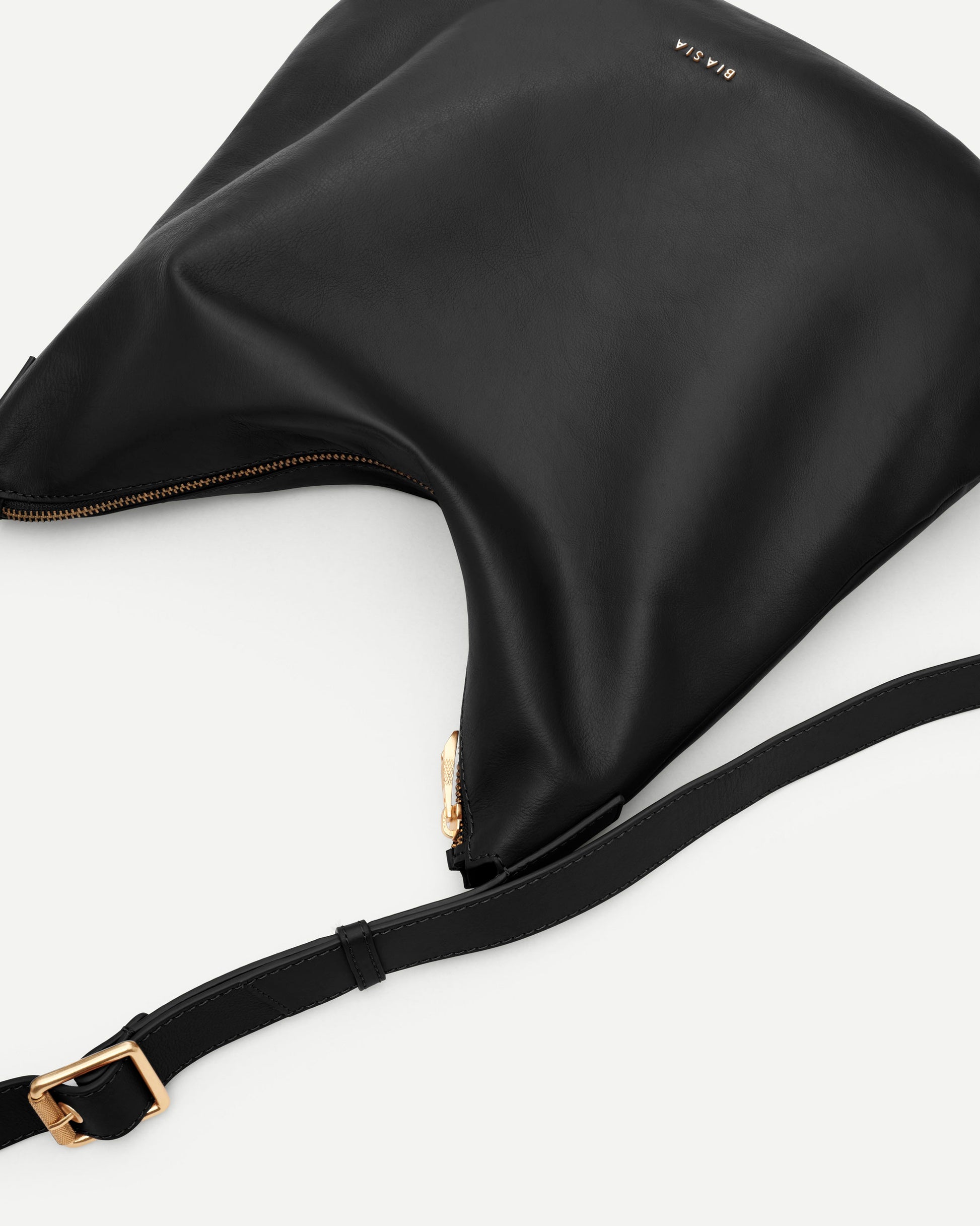 f64995525916e1291ea37f9b68a60166_NERO_BIBP9C301_6_001