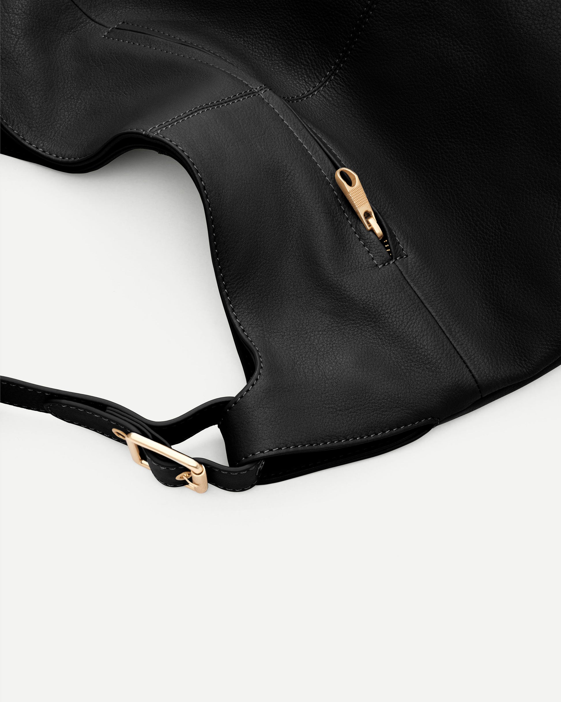 f64995525916e1291ea37f9b68a60166_NERO_BIBP9CM01_7_001