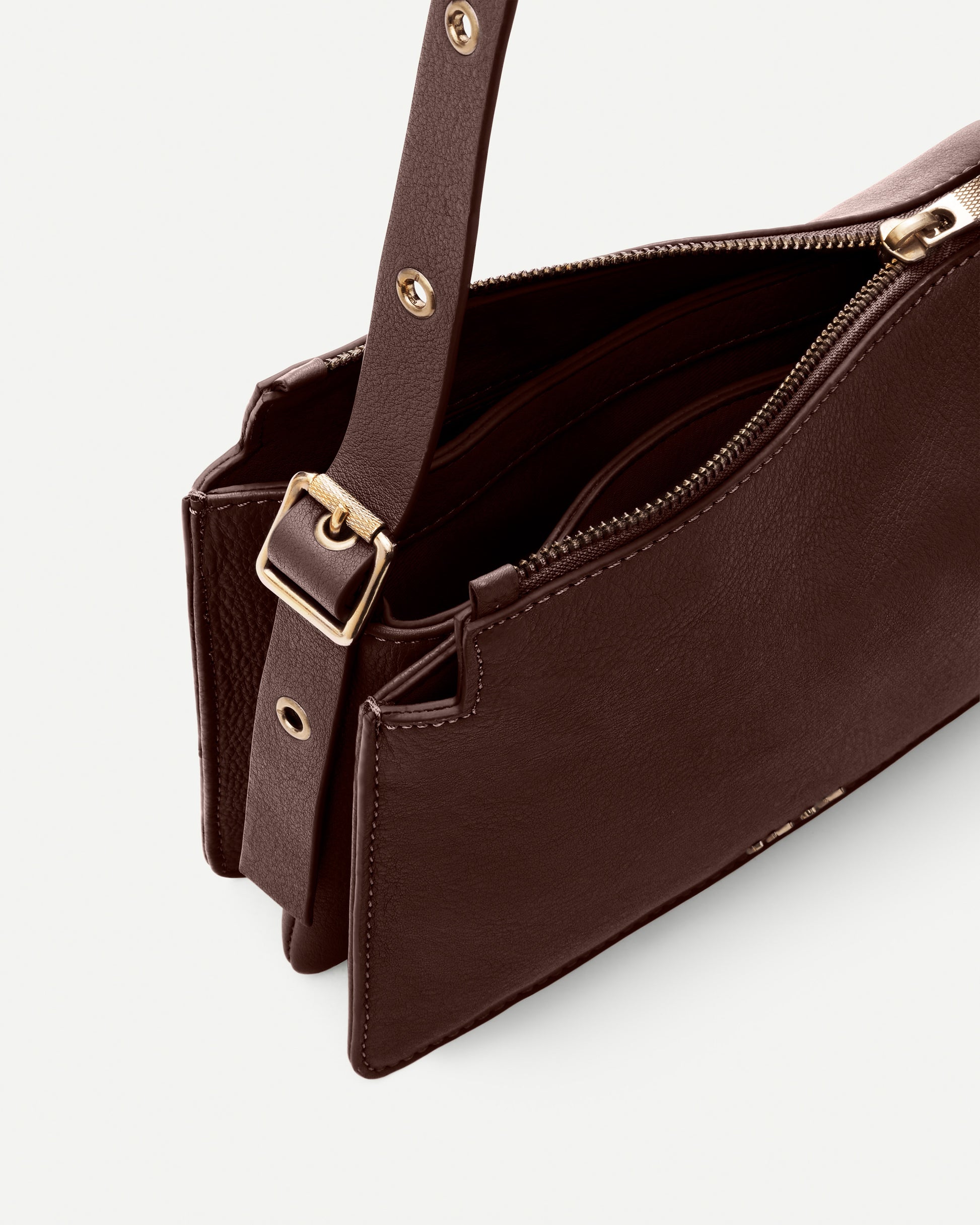 281198aae5e376da937b87bbba5c3830_MORO_BIBP9CM05_13_064