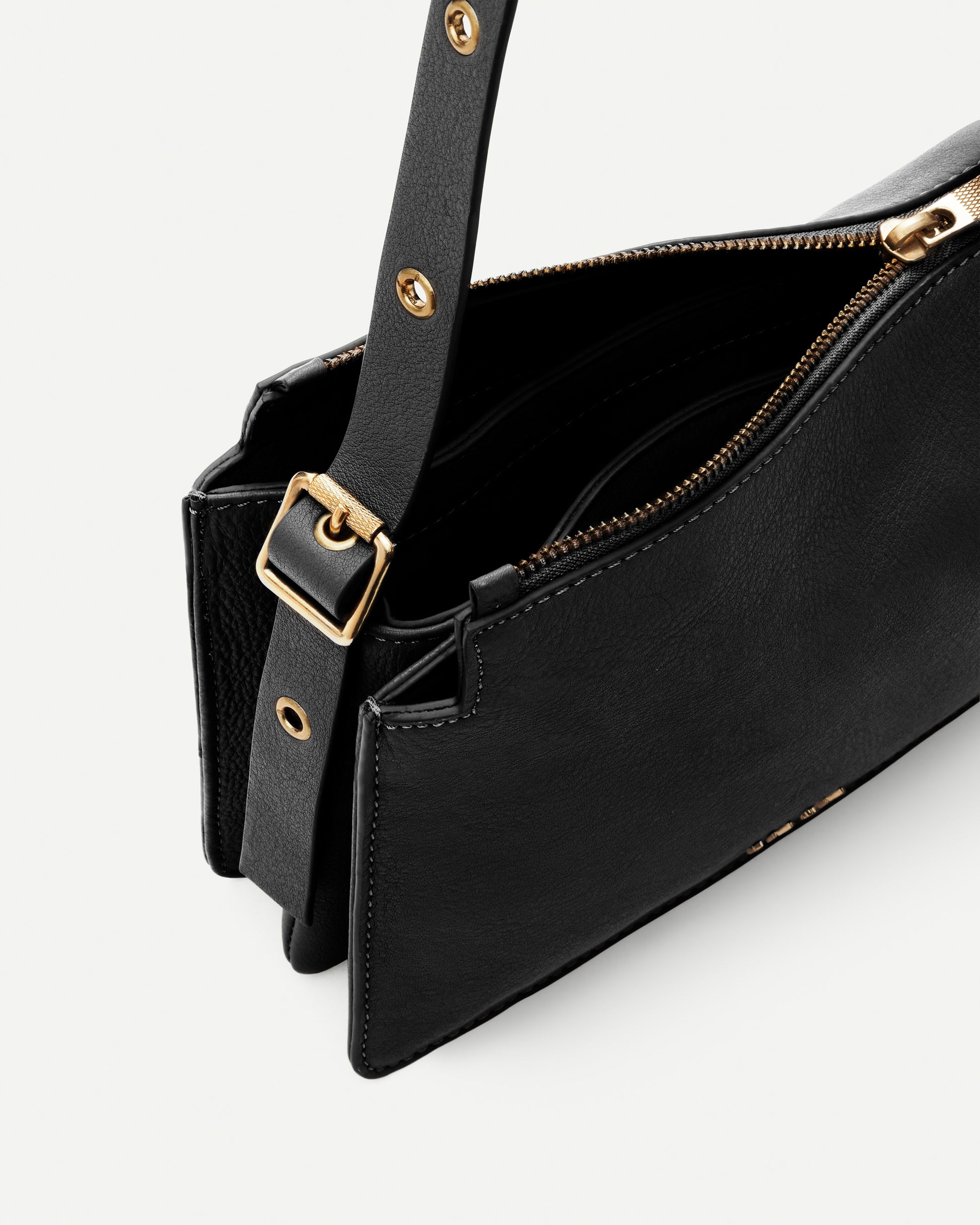 f64995525916e1291ea37f9b68a60166_NERO_BIBP9CM05_8_001