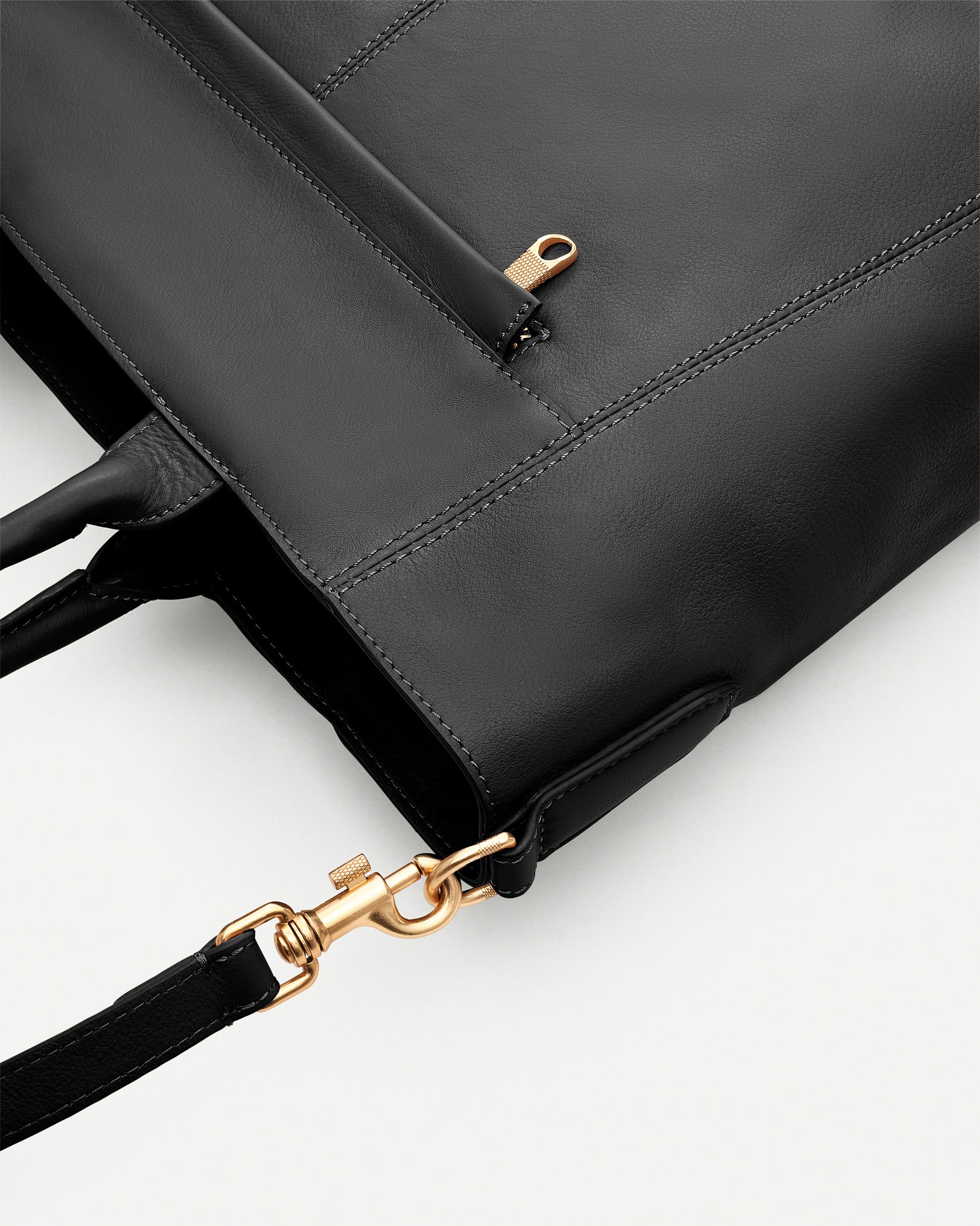 f64995525916e1291ea37f9b68a60166_NERO_BIBP9EC01_6_001