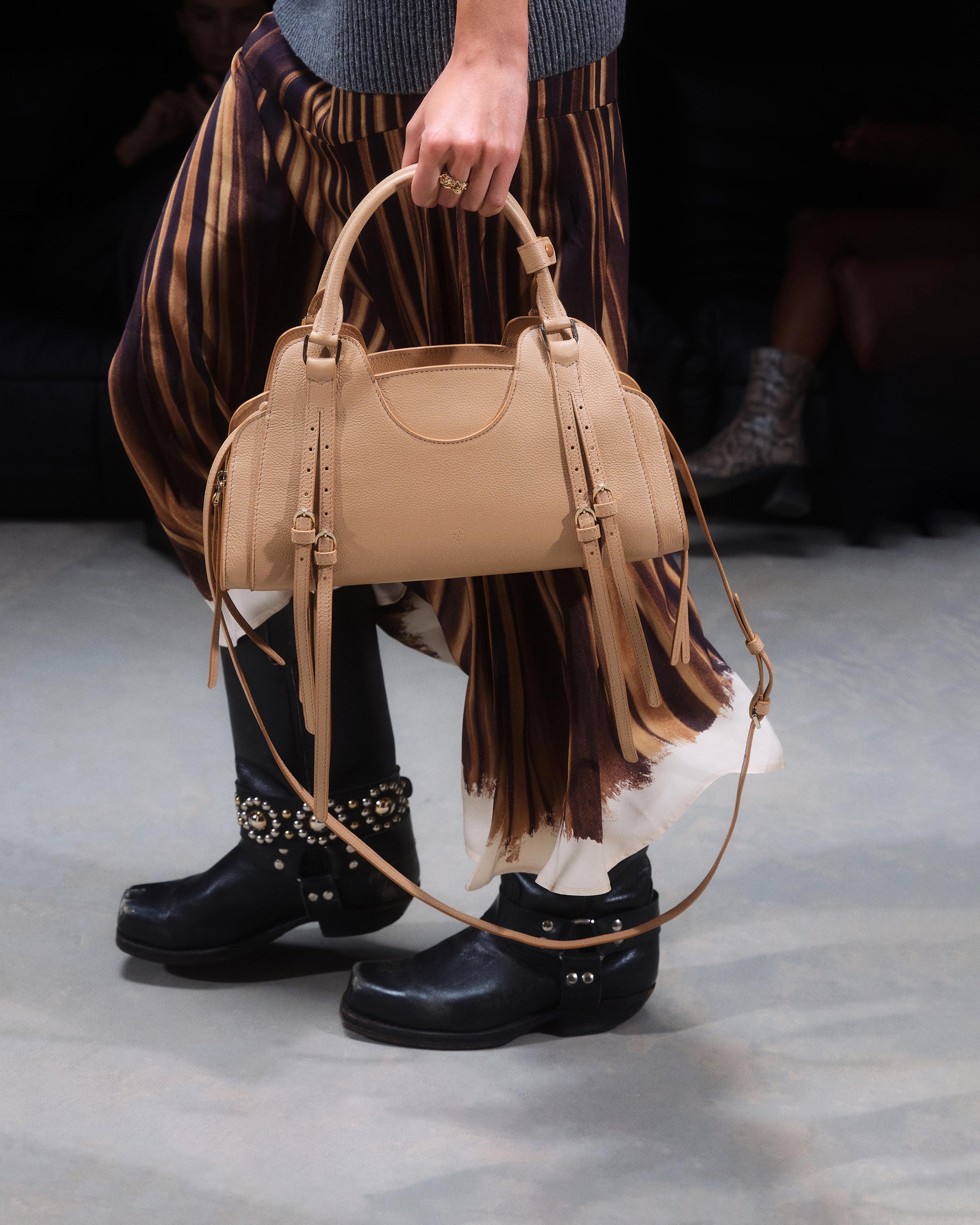 bcd36d25e9acc1c85d5117fac7fd8909_LIDO_PEEL_FBBP9J902_10_223