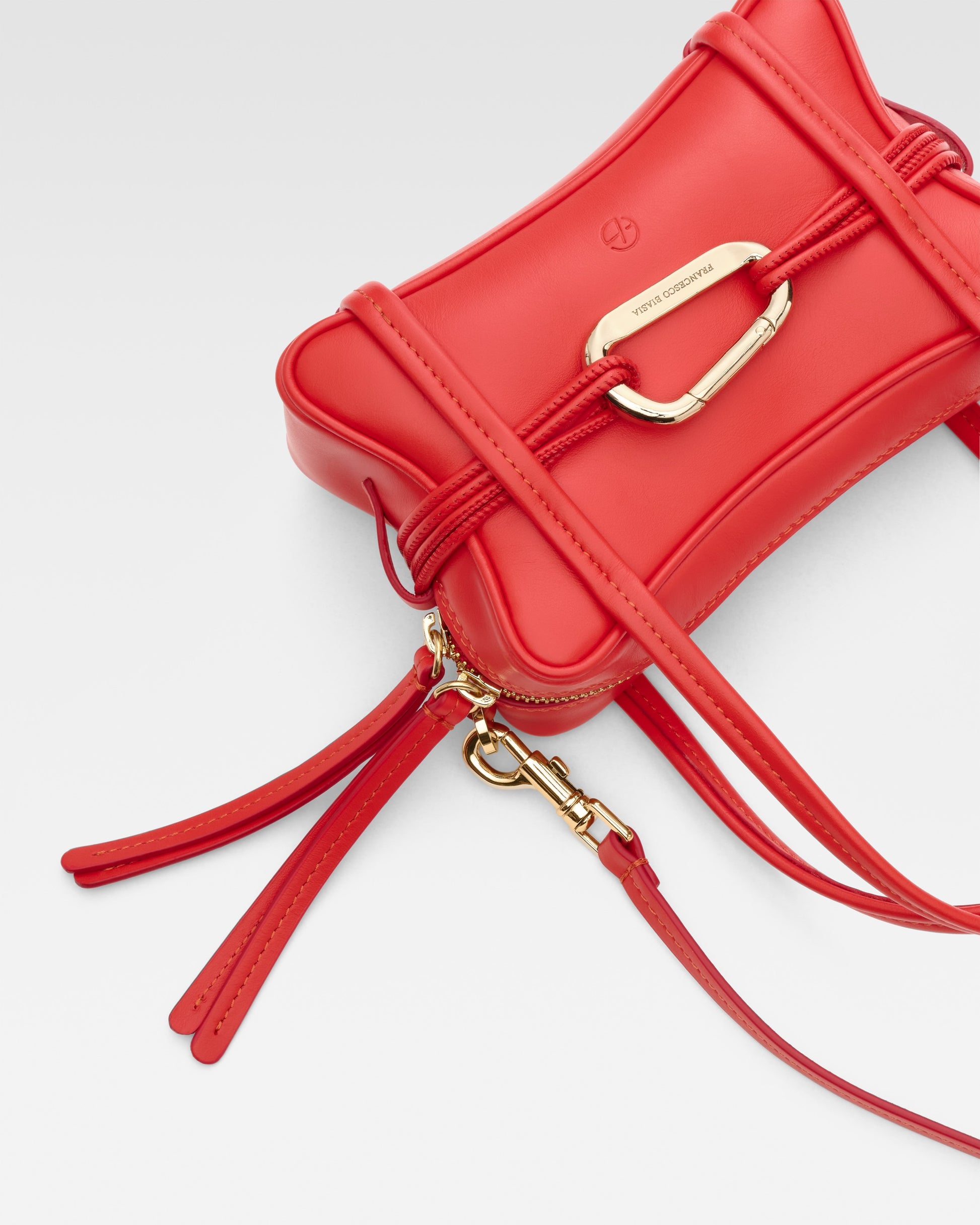 a19c46cb07f374a4349ca5346bd569bb_TOY_RED_FBBP9JC03I_11_345