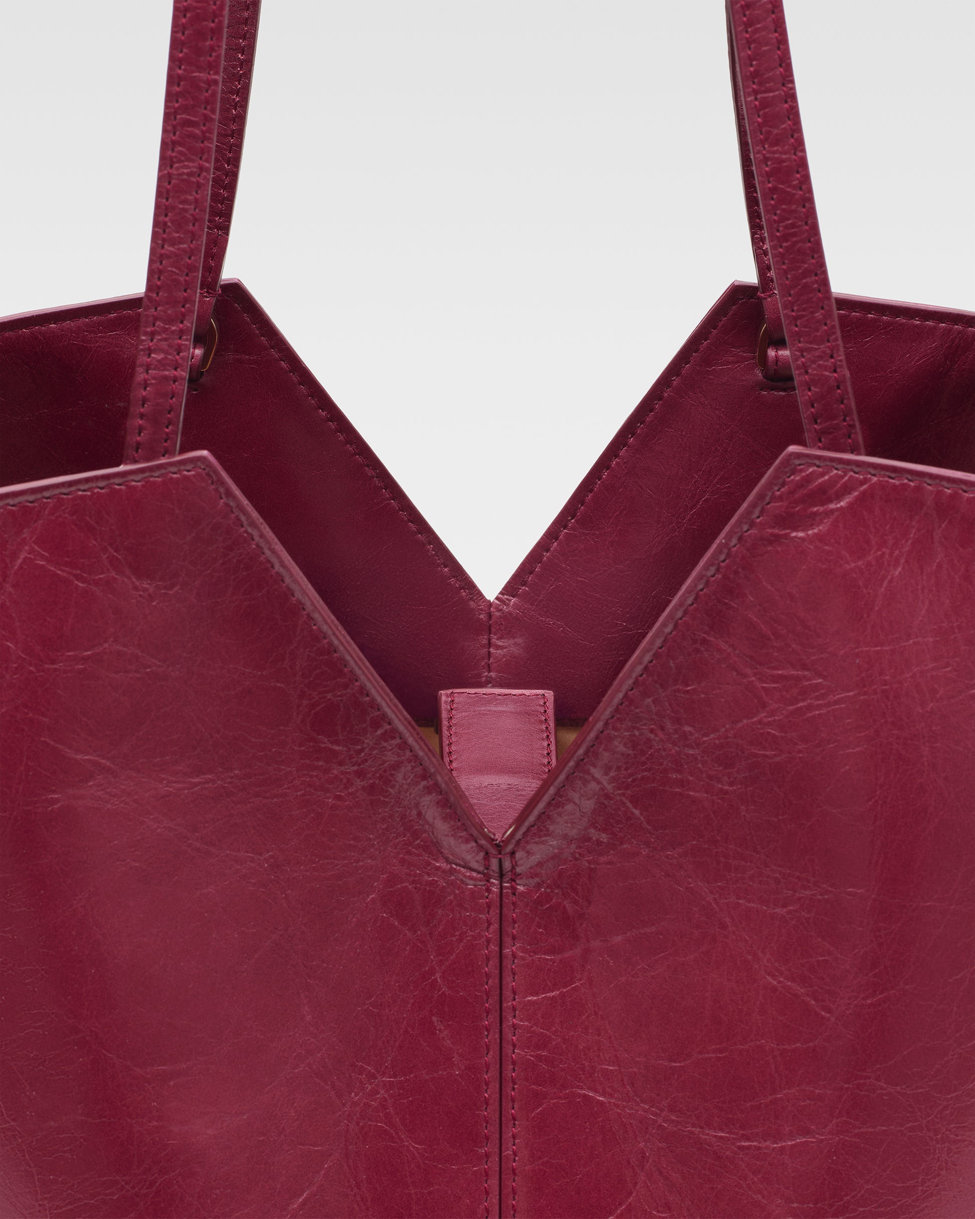 e720001666d5a34941a226d14c1161fa_OMBRA_SHINE_FBBP9JH02A_14_238