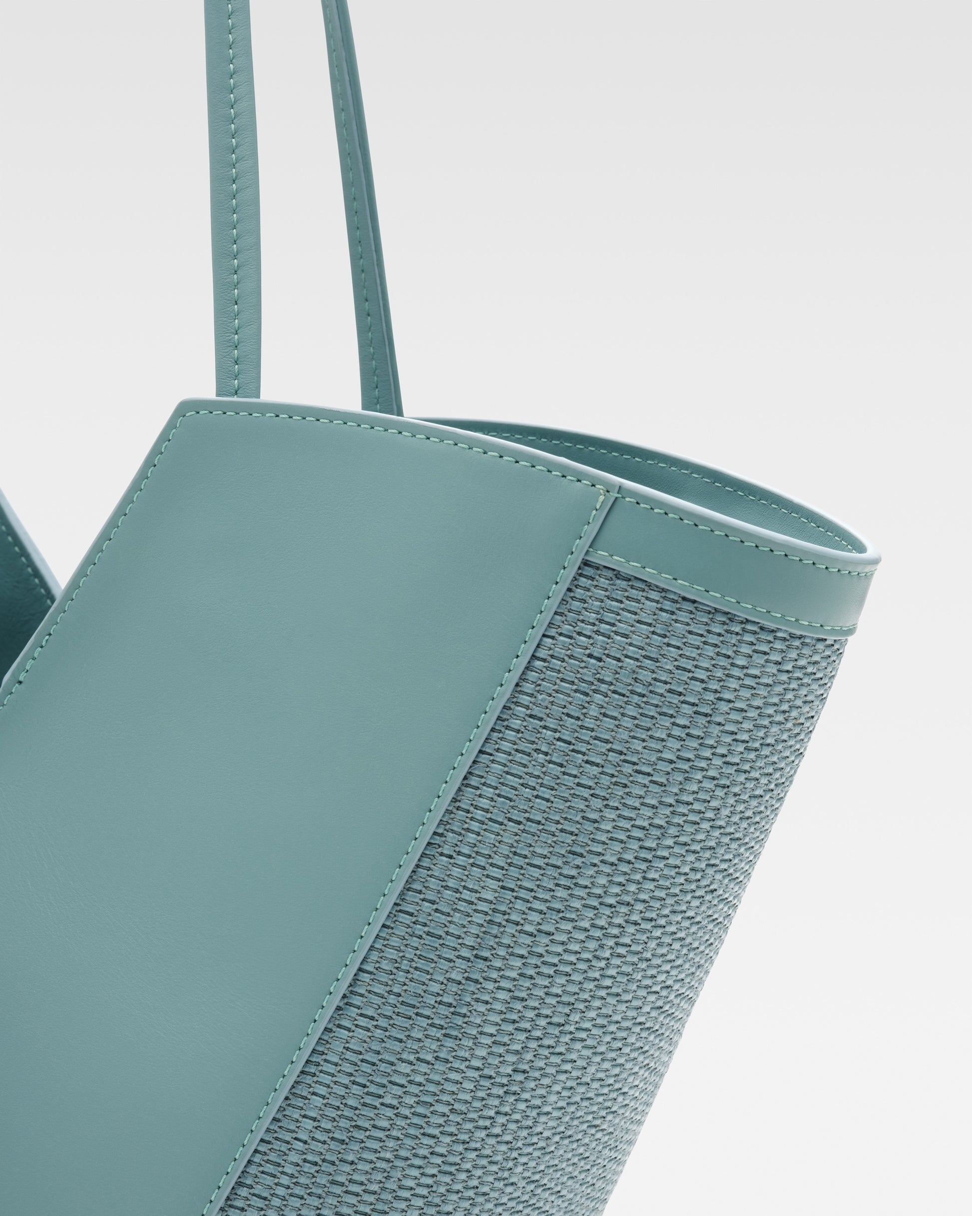 e08b17fd261c16de123252d80ac3de6e_LAGUNA_FBBP9JH02PAG_7_206