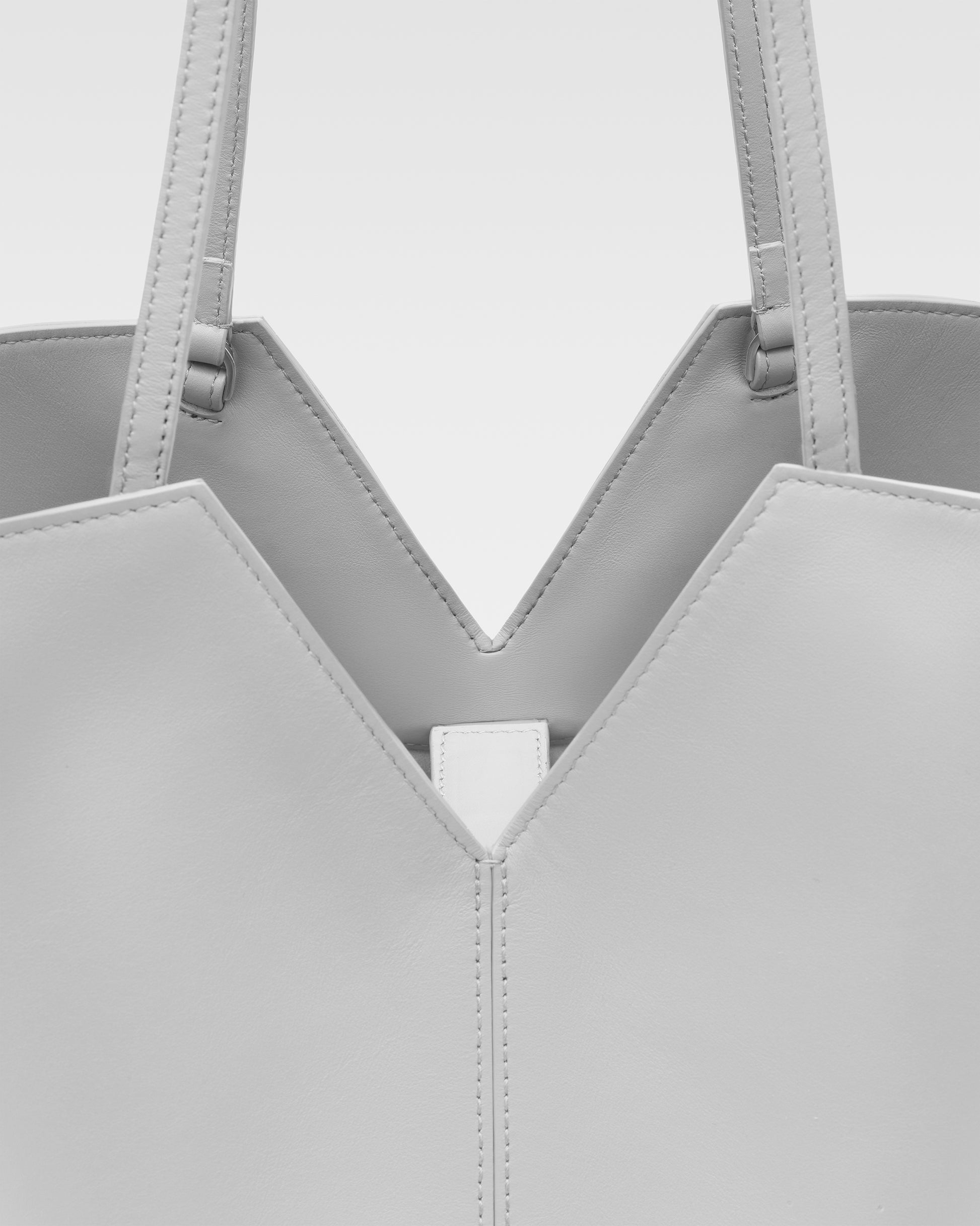 0bffdb8b6859f80370c77434d3894507_CLAM_FBBP9JH02_6_208