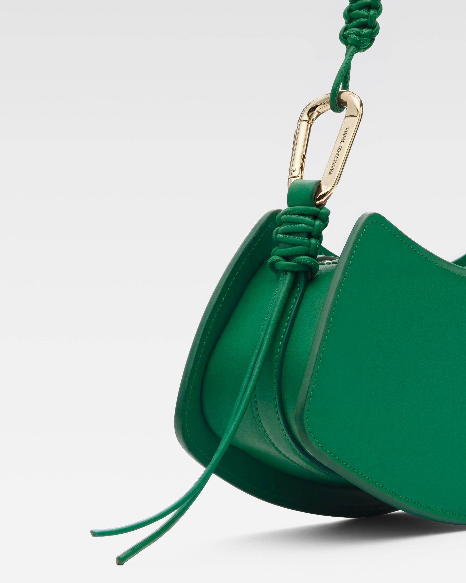 a2e66dc38b01efc4fa6dbfec19e4e449_ABSINTHE_FBBP9JK01INT_11_354