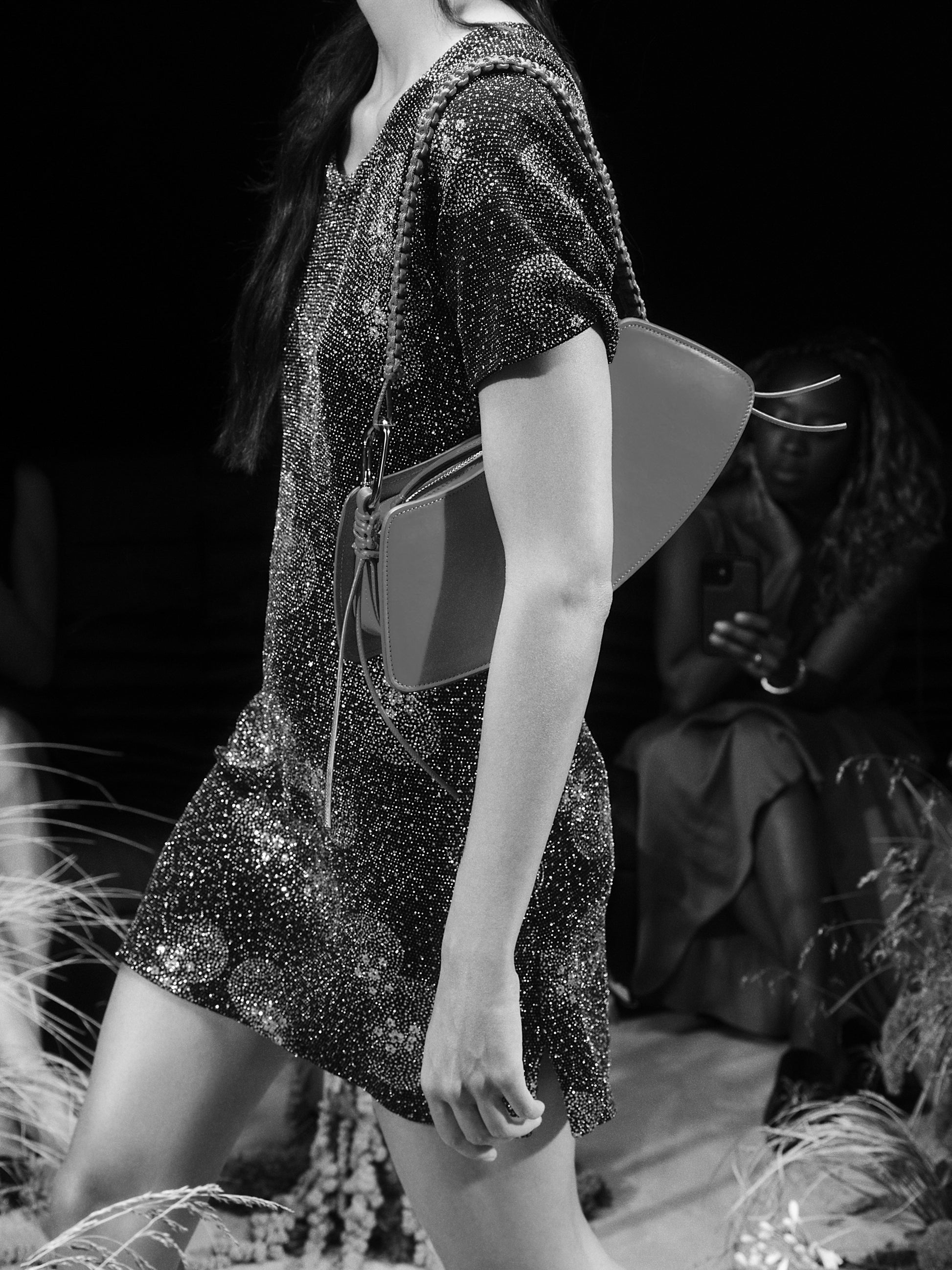 a2e66dc38b01efc4fa6dbfec19e4e449_ABSINTHE_FBBP9JK01INT_12_354