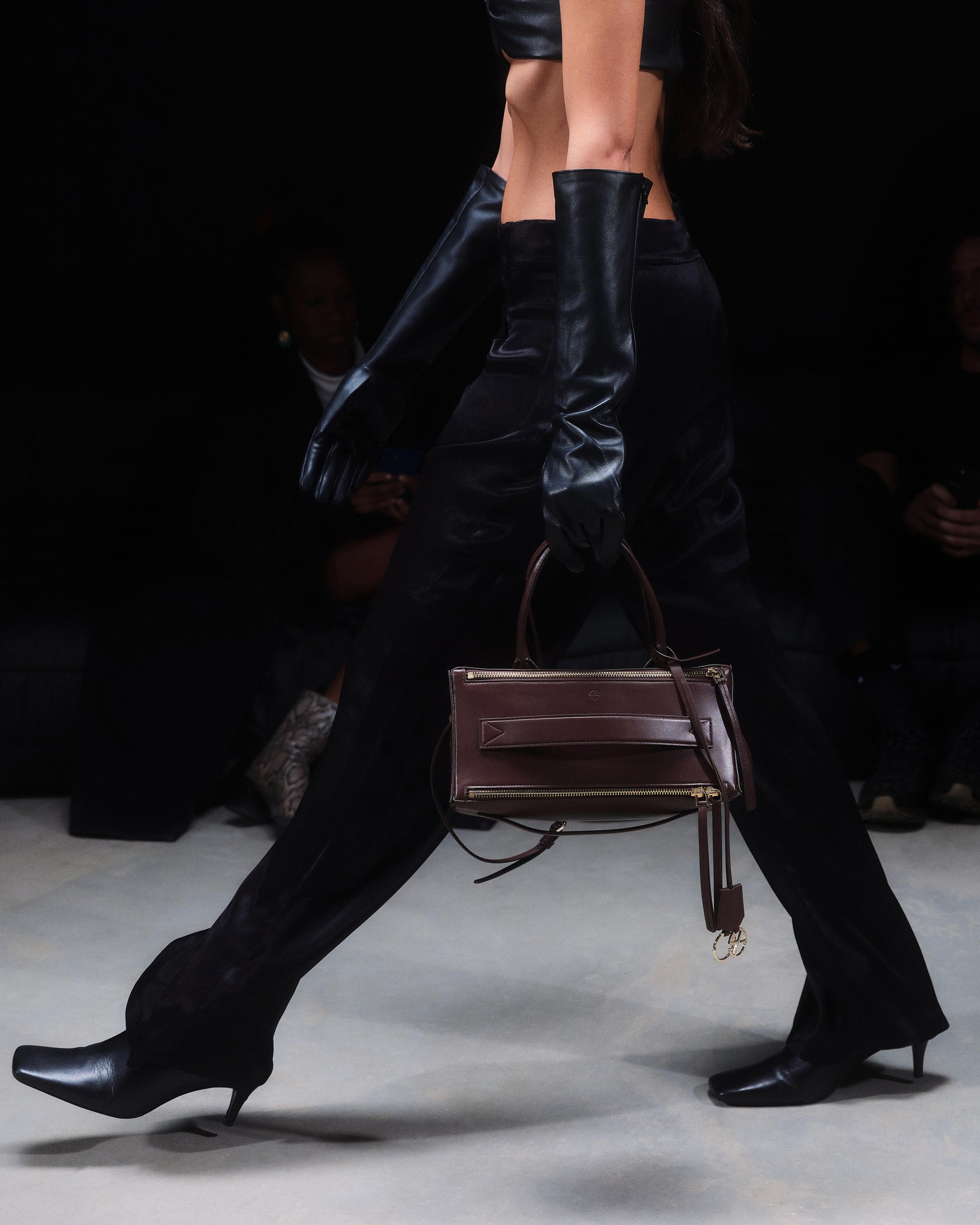 54c69030e0a74da662ffdb8cb12d1d20_SACHER_FBBP9JL02_7_202